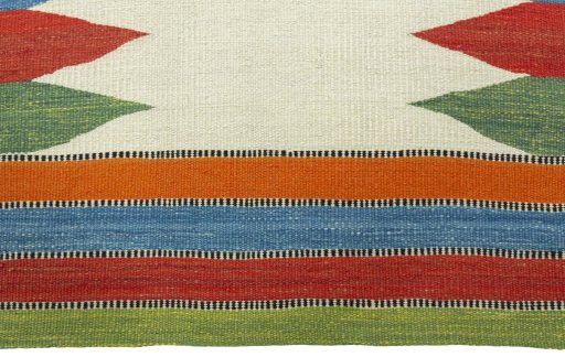 Central medallion detail of New Kilim Sofre rug from Turkey