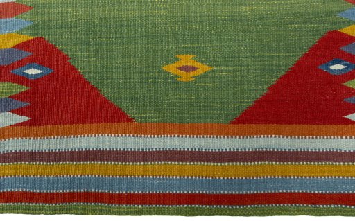 Central medallion detail of New Kilim Sofre rug from Turkey