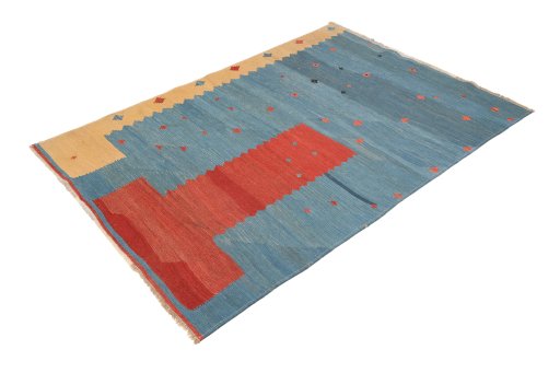 Corner detail of New Modern Design rug showing border pattern and Wool pile