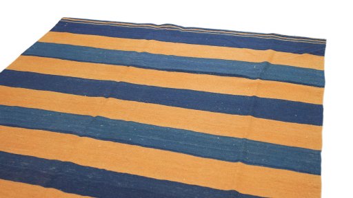 Surface texture of 1990s Modern Design rug with natural Wool and intricate pattern