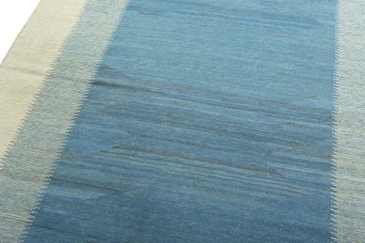 Surface texture of New Modern Design rug with natural Wool and intricate pattern