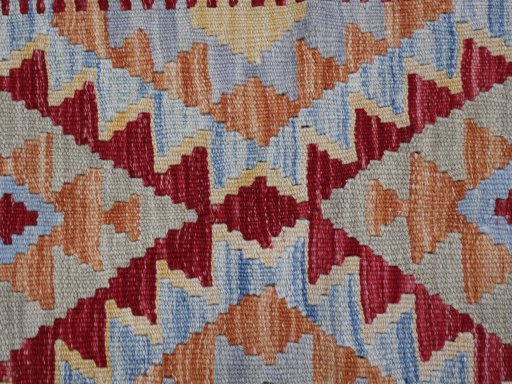 Central medallion detail of New Modern Design rug from Pakistan