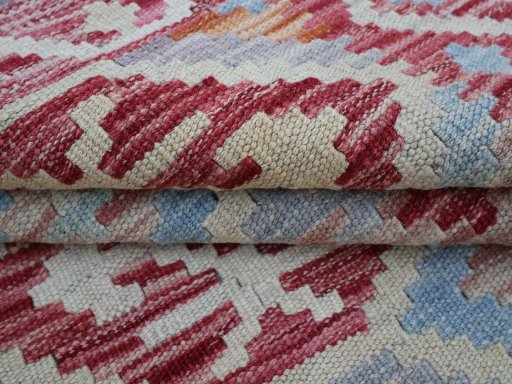 Close-up detail of New Modern Design rug from Pakistan showing Wool weave