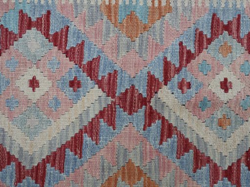 Central medallion detail of New Modern Design rug from Pakistan