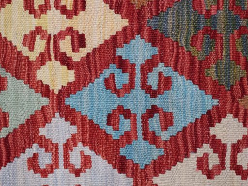 Central medallion detail of New Modern Design rug from Pakistan