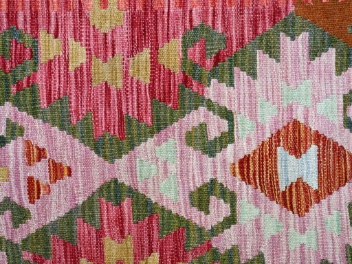 Central medallion detail of New Modern Design rug from Pakistan
