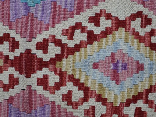Central medallion detail of New Modern Design rug from Pakistan
