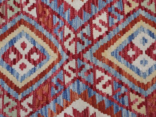Central medallion detail of New Modern Design rug from Pakistan