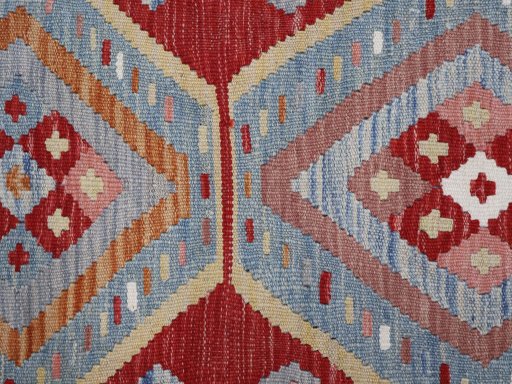 Central medallion detail of New Modern Design rug from Pakistan