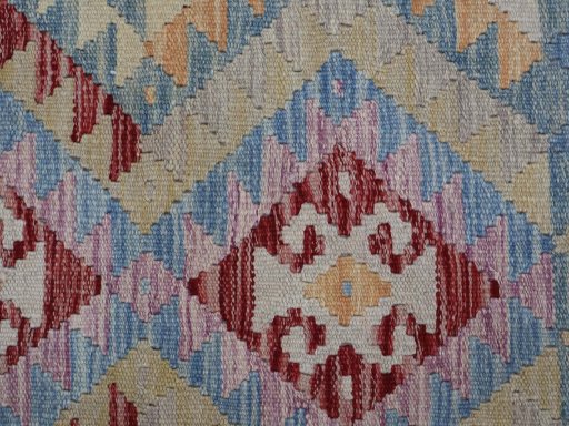 Central medallion detail of New Modern Design rug from Pakistan