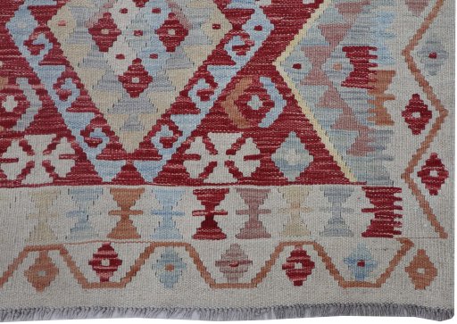 Close-up detail of New Modern Design rug from Pakistan showing Wool weave