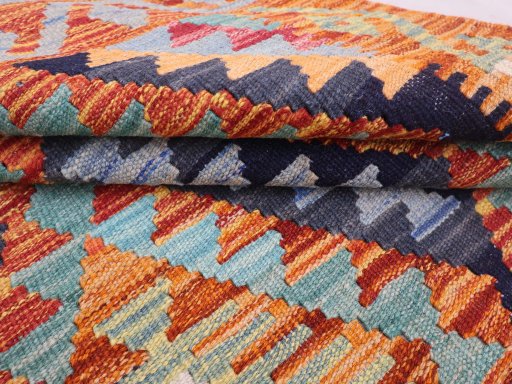 Close-up detail of New Modern Design rug from Pakistan showing Wool weave