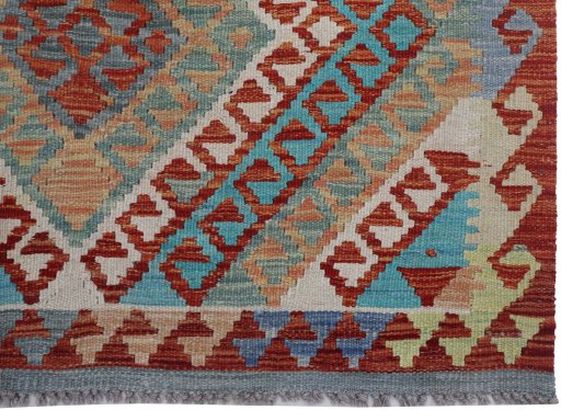 Close-up detail of New Modern Design rug from Pakistan showing Wool weave