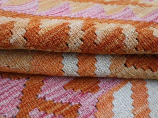 Close-up detail of New Modern Design rug from Pakistan showing Wool weave