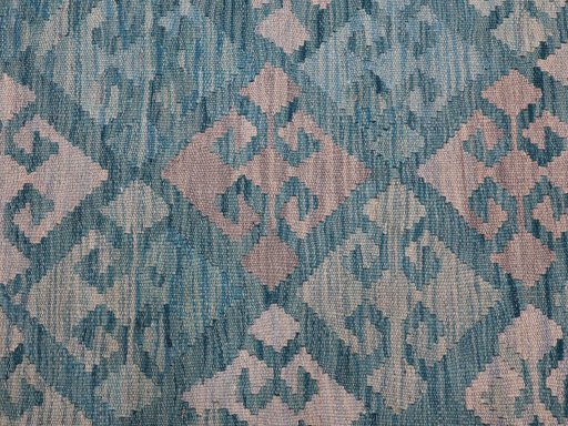 Central medallion detail of New Modern Design rug from Pakistan