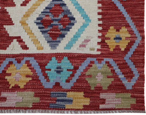 Close-up detail of New Modern Design rug from Pakistan showing Wool weave