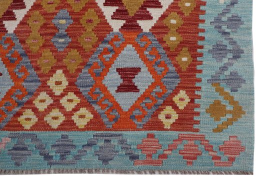 Close-up detail of New Modern Design rug from Pakistan showing Wool weave