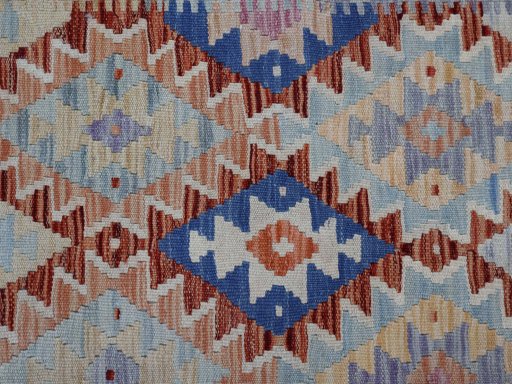 Central medallion detail of New Modern Design rug from Pakistan