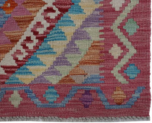 Close-up detail of New Modern Design rug from Pakistan showing Wool weave