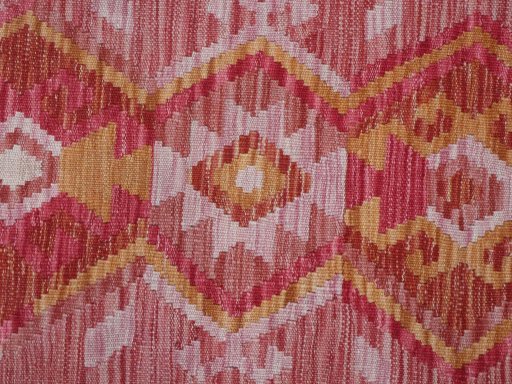 Central medallion detail of New Modern Design rug from Pakistan