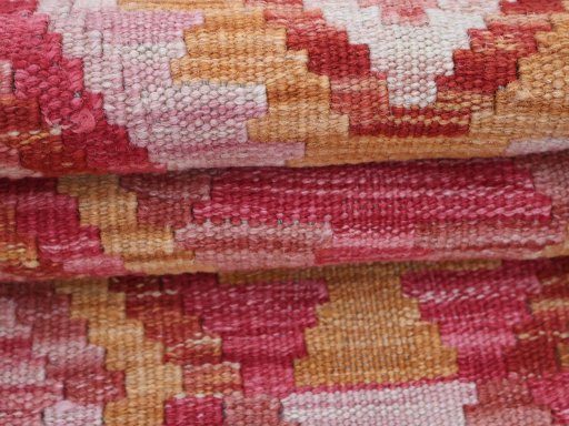 Close-up detail of New Modern Design rug from Pakistan showing Wool weave