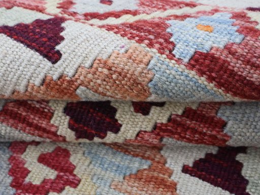 Close-up detail of New Modern Design rug from Pakistan showing Wool weave