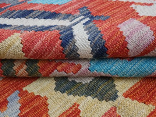 Close-up detail of New Modern Design rug from Pakistan showing Wool weave