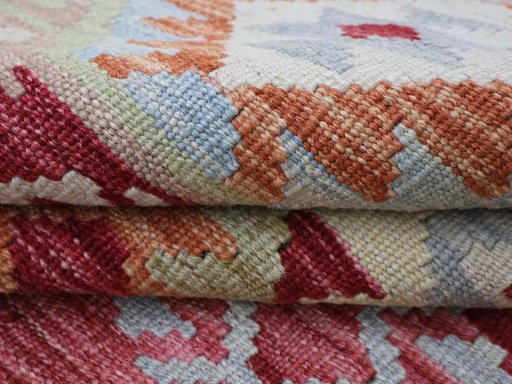 Close-up detail of New Modern Design rug from Pakistan showing Wool weave