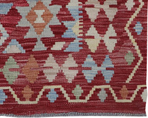 Close-up detail of New Modern Design rug from Pakistan showing Wool weave