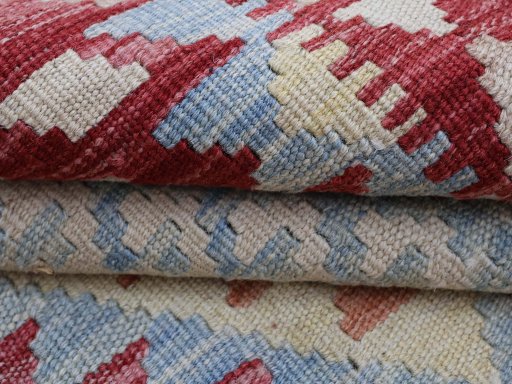 Close-up detail of New Modern Design rug from Pakistan showing Wool weave