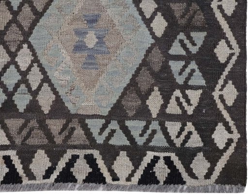 Close-up detail of New Modern Design rug from Pakistan showing Wool weave