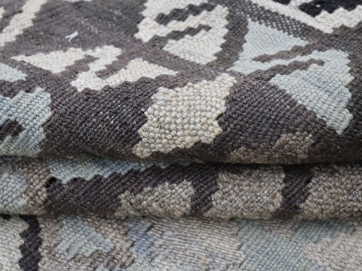 Close-up detail of New Modern Design rug from Pakistan showing Wool weave