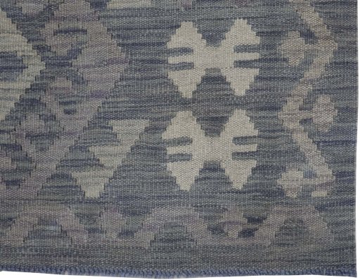 Close-up detail of New Modern Design rug from Pakistan showing Wool weave
