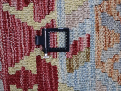 Corner detail of New Modern Design rug showing border pattern and Wool pile