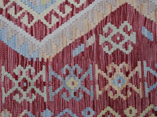 Central medallion detail of New Modern Design rug from Pakistan