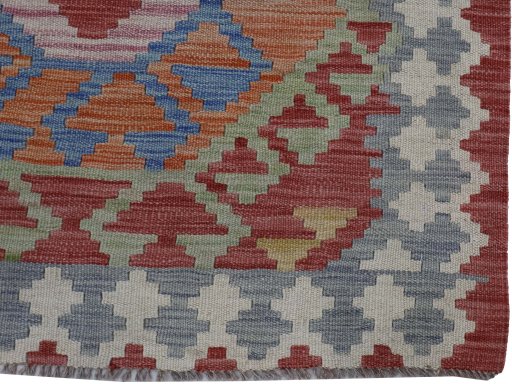 Close-up detail of New Modern Design rug from Pakistan showing Wool weave