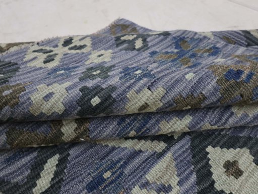 Close-up detail of New Modern Design rug from Pakistan showing Wool weave