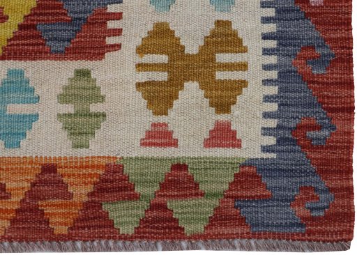 Close-up detail of New Modern Design rug from Pakistan showing Wool weave