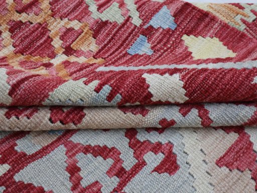 Close-up detail of New Modern Design rug from Pakistan showing Wool weave