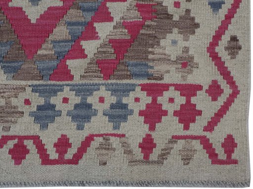 Close-up detail of New Modern Design rug from Pakistan showing Wool weave