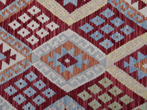 Central medallion detail of New Modern Design rug from Pakistan