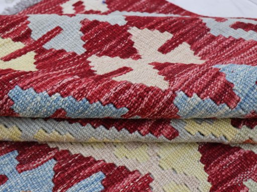 Close-up detail of New Modern Design rug from Pakistan showing Wool weave
