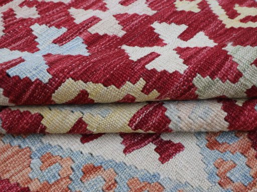 Close-up detail of New Modern Design rug from Pakistan showing Wool weave