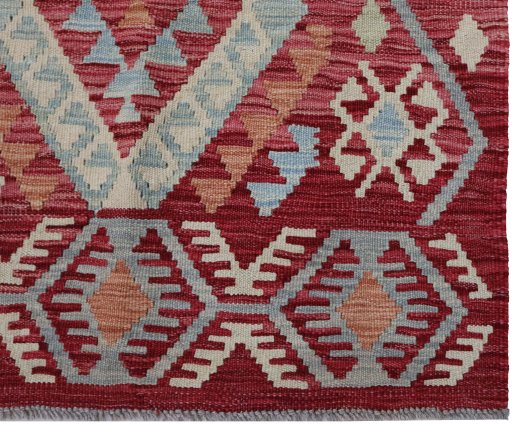 Close-up detail of New Modern Design rug from Pakistan showing Wool weave