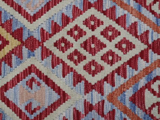 Central medallion detail of New Modern Design rug from Pakistan