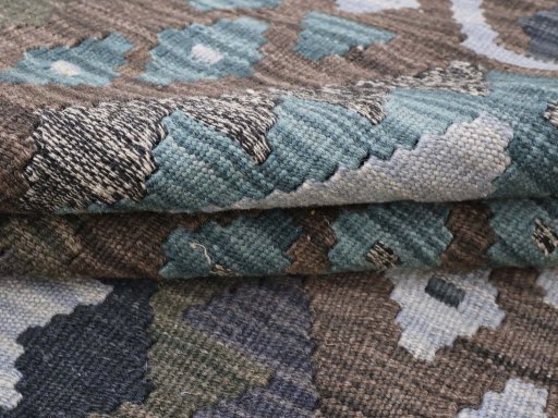 Close-up detail of New Modern Design rug from Pakistan showing Wool weave