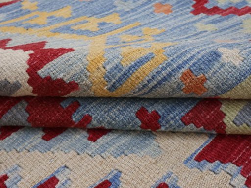 Close-up detail of New Modern Design rug from Pakistan showing Wool weave