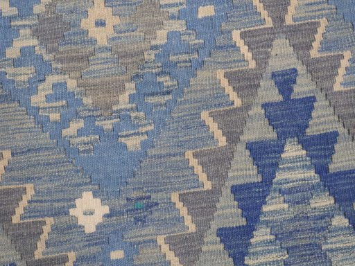 Central medallion detail of New Modern Design rug from Pakistan
