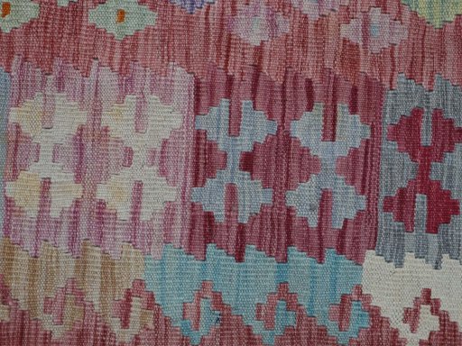 Central medallion detail of New Modern Design rug from Pakistan
