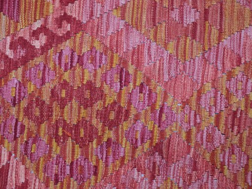 Central medallion detail of New Modern Design rug from Pakistan